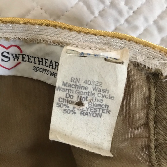 Vintage, super cute and unique, army green top - Picture 6 of 6